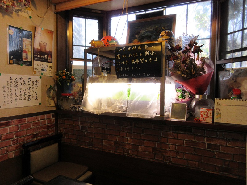 遊味の店内に飾られている置物