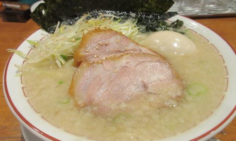 よってっ亭の定番ラーメン