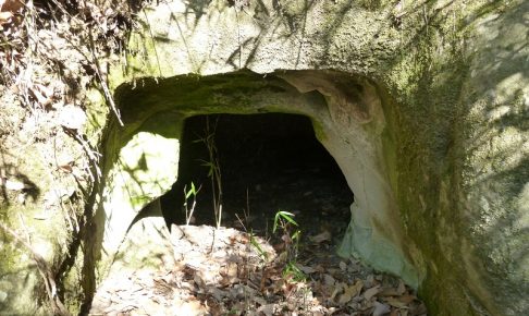 比丘尼山横穴群の画像3