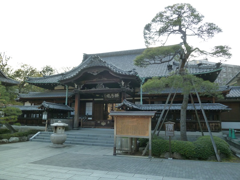 泉岳寺の本堂別アングル