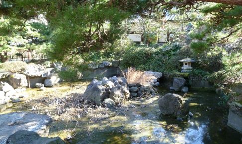 息障院（伝範頼館跡）の敷地内