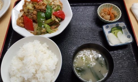 金ちゃん食堂のメニューの豚味噌定食