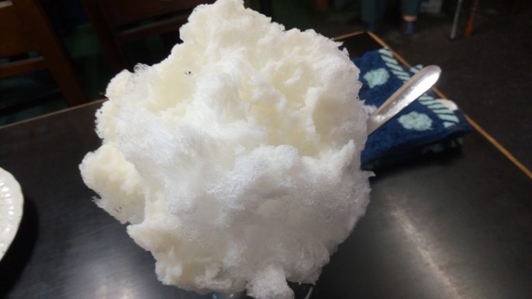 いわ瀬、雪くまのミルク