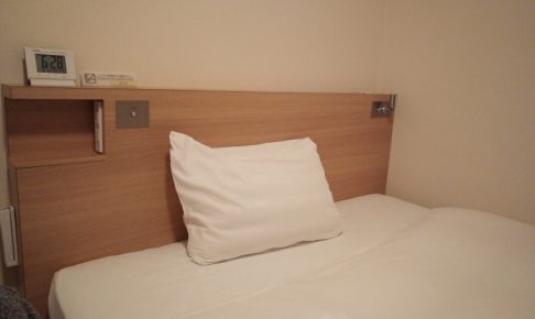 スマイルホテルのベッド